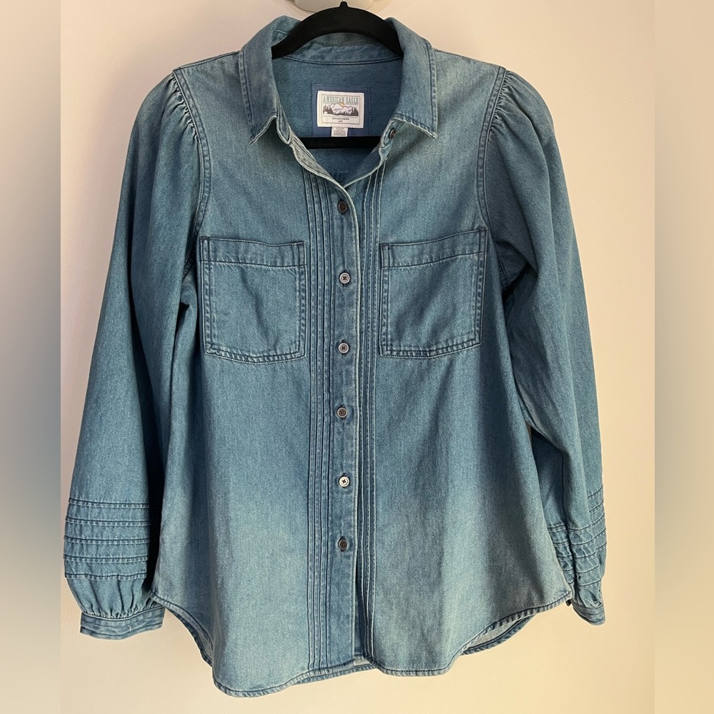 AEO denim shirt button front long sleeve pin tuck details blue size small